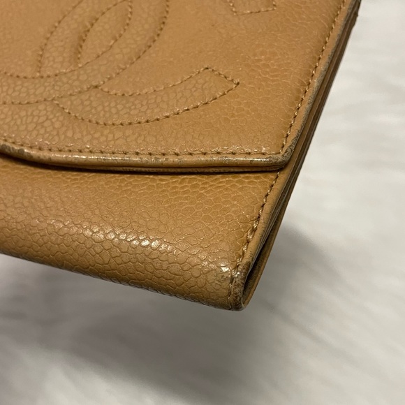 Chanel Timeless CC Caviar Leather Bifold Wallet - Picture 4 of 12